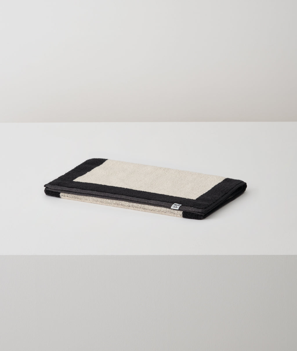 AMBIENT / FACE TOWEL / Frame / CHARCOAL×CREAM