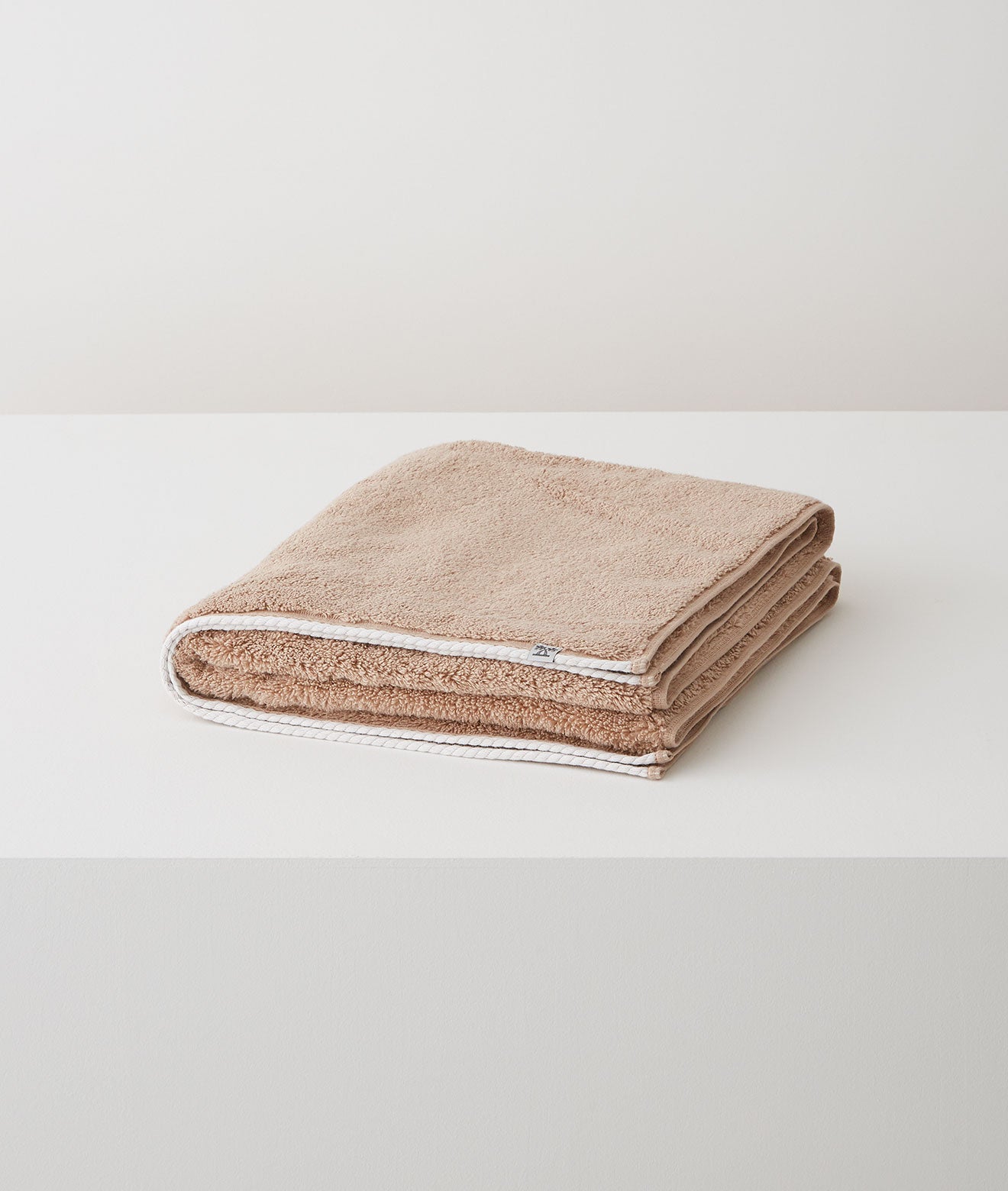 BATH TOWEL / CAMEL | ROYAL-PHOENIX of the seas